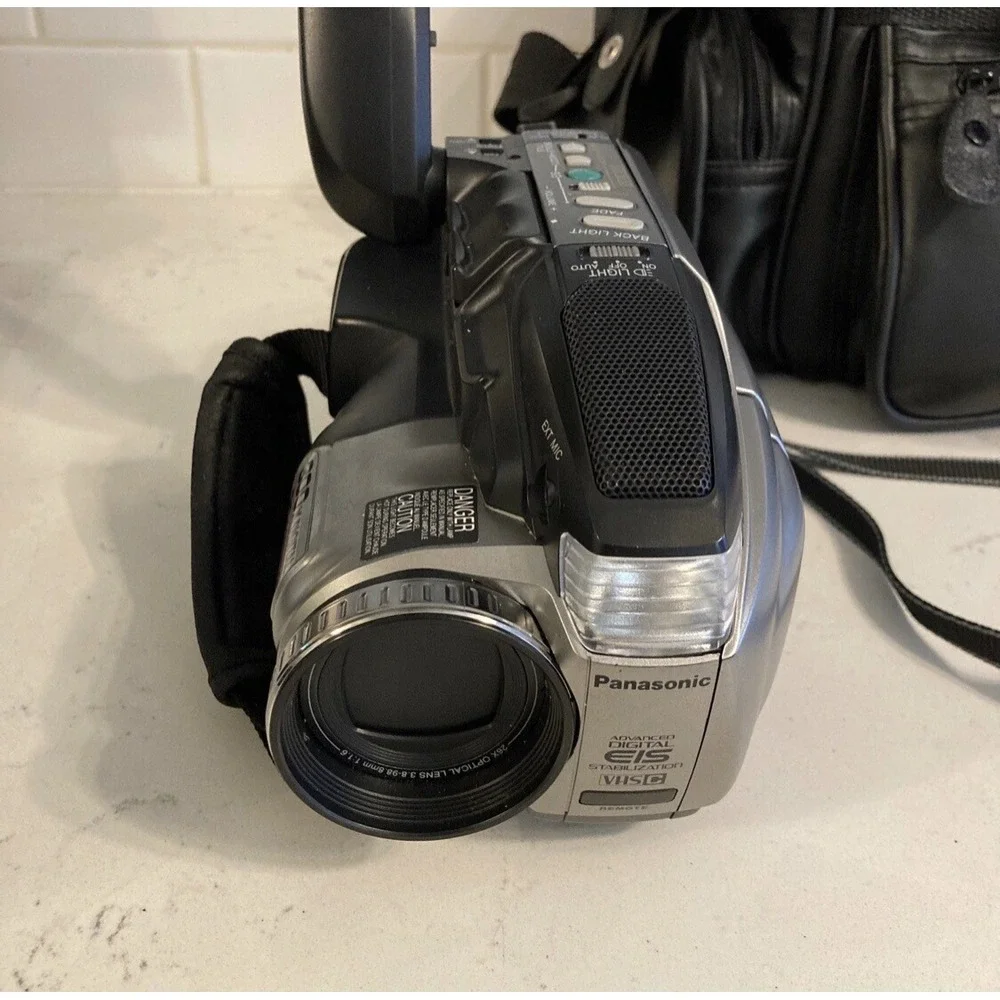 Panasonic Palmcorder 150X Digital HD PV-L501D VHS-C Palm Sight Camcorder WORKS